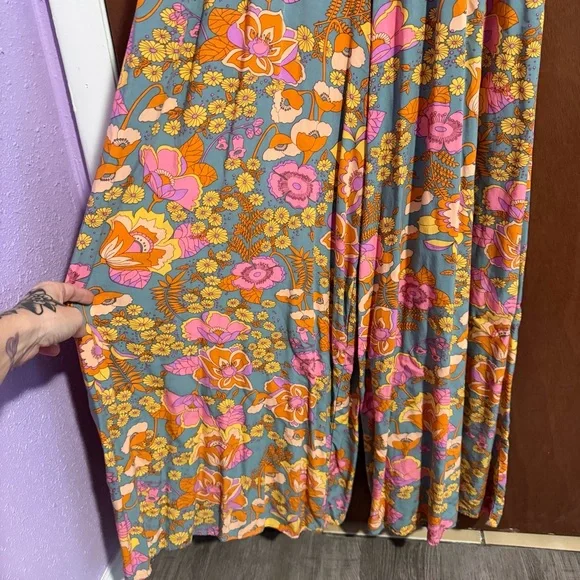 Natural Life Floral Wide-Leg Jumpsuit with Smocked Bodice Boho Vibes Size Medium - Picture 8 of 9